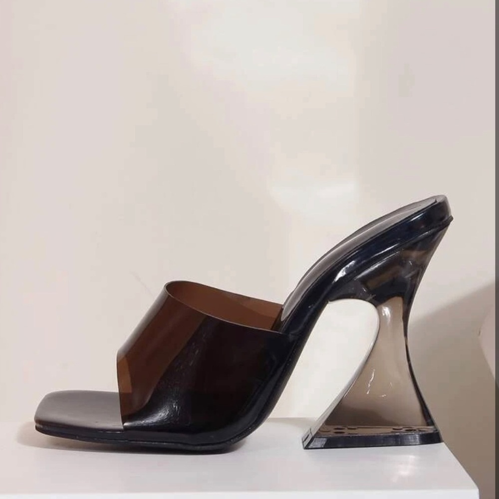 SOLD 🔖  Black Clear Jelly Chunky Angled Perspex Lucite Mule Muaddi Style Heels - Picture 3 of 8